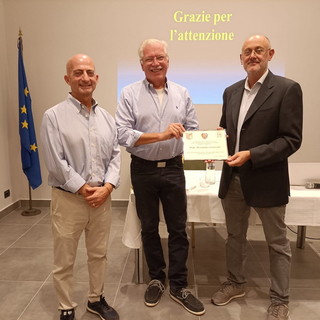 Sanremo: con il Professor Alessandro Carassale una conferenza sulla storia delle olive, all'hotel Des Anglais Sanremo: con il Professor Alessandro Carassale una conferenza sulla storia delle olive, all'hotel Des Anglais