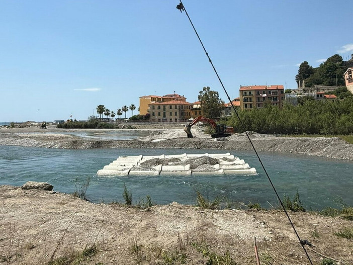 Passerella sul Roya, il Comitato InVentimiglia: «Non vogliamo fermarla, ma garantire la sicurezza della città» Passerella sul Roya, il Comitato InVentimiglia: «Non vogliamo fermarla, ma garantire la sicurezza della città»