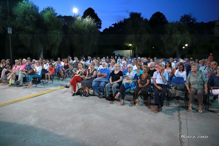 Bordighera: ieri sera il concerto della Sinfonica di Bordighera dedicato a Bizet (Foto di Eugenio Conte)