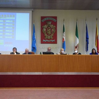 Crisi politica a Ventimiglia: Fratelli d'Italia "Non esiste più una coalizione", dure critiche alla Lega Crisi politica a Ventimiglia: Fratelli d'Italia "Non esiste più una coalizione", dure critiche alla Lega