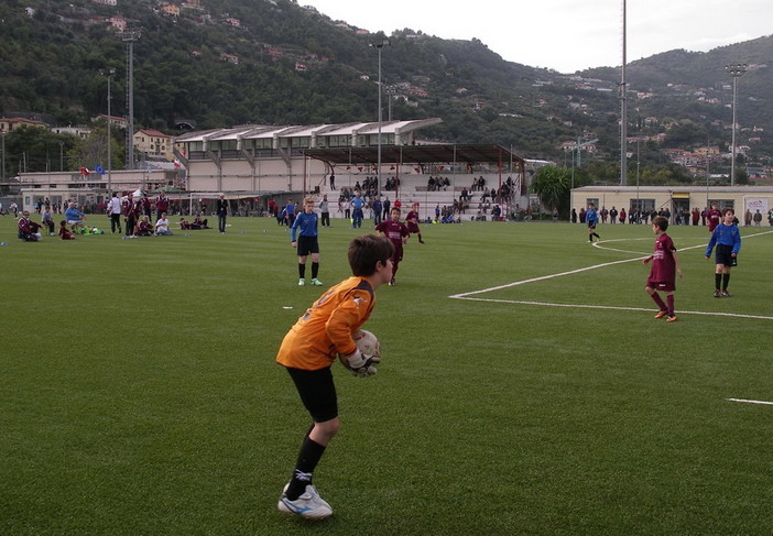 Ventimiglia: tre tornei di calcio a gennaio e il 'Morel' è senza tribuna, Forza Italia "Situazione inaccettabile"