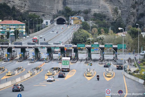 Traffico al confine, nuove misure alla barriera autostradale di Ventimiglia