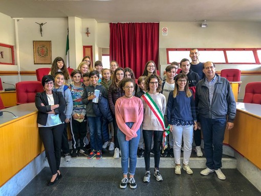 Taggia: Giorgia Spizzo è il nuovo sindaco del CCR delle scuole medie, i giovani puntano sul Pump Track, plastic free e lotta a illegalità e discriminazioni