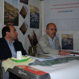 Elezioni Amministrative Imperia: ieri ad Oliveto l'incontro del candidato Sindaco Carlo Capacci Elezioni Amministrative Imperia: ieri ad Oliveto l'incontro del candidato Sindaco Carlo Capacci