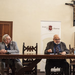 In libreria “L’Araldica mistica del Redentore”, nuova opera storico-letteraria di Faris La Cola In libreria “L’Araldica mistica del Redentore”, nuova opera storico-letteraria di Faris La Cola