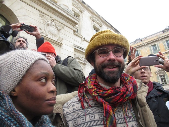 “La solidarietà non é un reato”, la Corte di Cassazione dà definitivamente ragione a Cedric Herrou