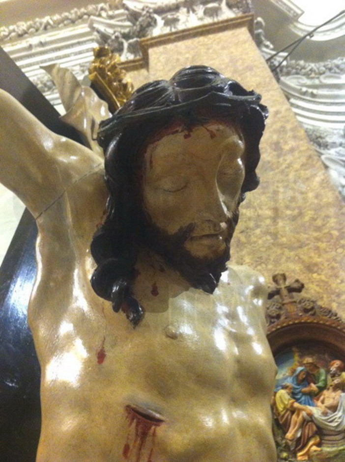 Giornate Europee del Patrimonio: ieri a Ventimiglia il crocefisso ligneo del '600 di Maragliano