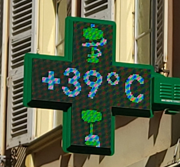 La temperatura nel centro di Sanremo oggi pomeriggio La temperatura nel centro di Sanremo oggi pomeriggio