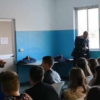 Ventimiglia: Istituto Comprensivo ‘Cavour’ e arma dei Carabinieri insieme per costruire la legalità