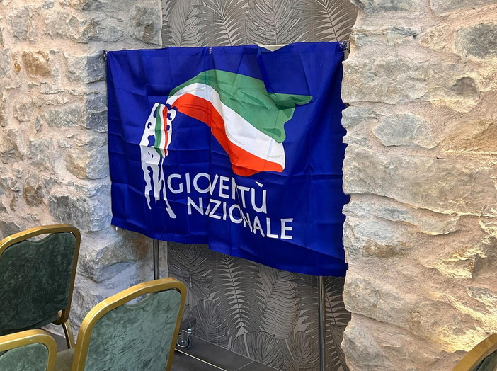 Gioventù Nazionale Imperia replica a Spiraglio: "Nessuna rissa, i nostri ragazzi si sono sentiti minacciati"