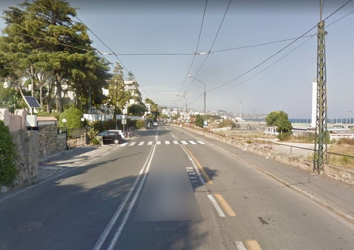 Sanremo: auto e moto troppo veloci in corso Marconi, un residente aupica interventi adeguati