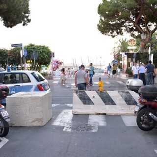 Sanremo: varchi di sicurezza antiterrorismo per i 'Foghi da Madona’, operazione da 11mila euro Sanremo: varchi di sicurezza antiterrorismo per i 'Foghi da Madona’, operazione da 11mila euro