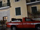 Sanremo: crolla una trave dal tetto in un appartamento popolare, casa inagibile e 87enne fuori casa