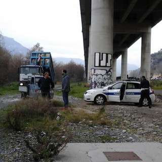 Ventimiglia: continuano i controlli e gli sgomberi delle Forze dell'Ordine su tutto il territorio