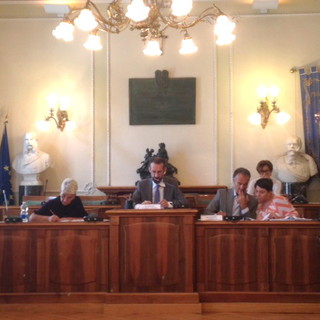 Imperia: la Provincia commemora il 35° anniversario del ricevimento della Medaglia d'Oro al valor militare per l'attività partigiana