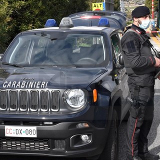 Vallecrosia: fermato il presunto rapinatore dell'ufficio postale di sabato scorso in via Roma Vallecrosia: fermato il presunto rapinatore dell'ufficio postale di sabato scorso in via Roma