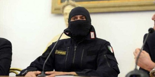 Sanremo: il Comandante Alfa dei Gis dei Carabinieri parteciperà ai martedì letterari del Casinò