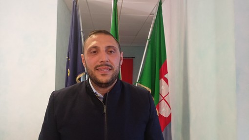 Sanremo, Quesada torna all'attacco: "Rolando sei stato smentito, prendi le distanze o dichiarati pro Putin e negazionista covid" Sanremo, Quesada torna all'attacco: "Rolando sei stato smentito, prendi le distanze o dichiarati pro Putin e negazionista covid"