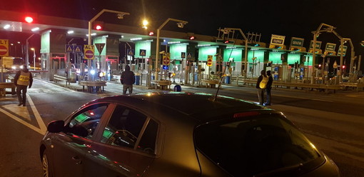 Controlli straordinari della Polizia in Frontiera: in due serrate giornate eseguiti ben 5 arresti Controlli straordinari della Polizia in Frontiera: in due serrate giornate eseguiti ben 5 arresti