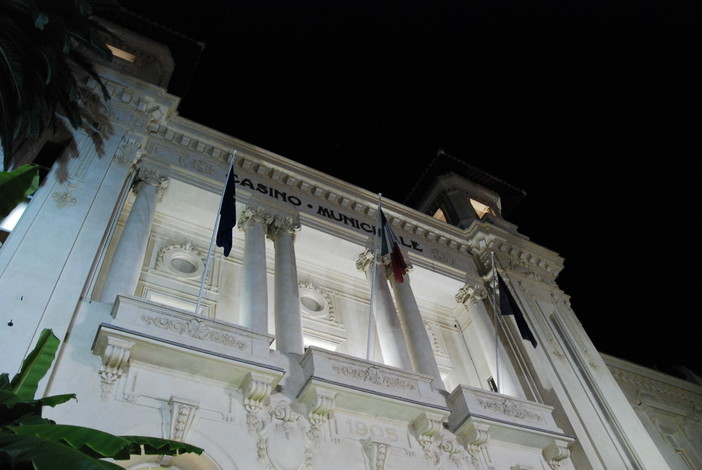 Sanremo: domani lutto nazionale, il Casinò annulla lo spettacolo di Anna Maria Barbera, previsto per domani