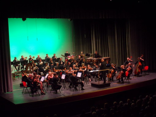 L'Orchestra Sinfonica di Sanremo torna ad esibirsi in città domani alle 21.30 in Piazza San Siro L'Orchestra Sinfonica di Sanremo torna ad esibirsi in città domani alle 21.30 in Piazza San Siro