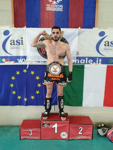 Ai Campionati italiani wfc di kick boxing, Ludovico Cento conquista la cintura di campione italiano nel settore della loow kick meno 78 kg