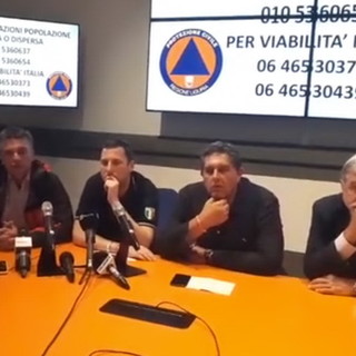 Crollo Ponte Morandi a Genova: la Protezione Civile ha fatto il punto della situazione, i numeri utili