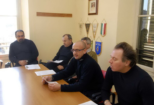 un momento della conferenza stampa un momento della conferenza stampa