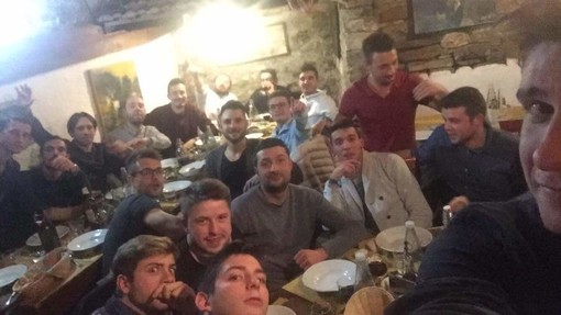 Calcio, Seconda Categoria. FOTONOTIZIA: l' FC Cervo si riunisce per la tradizionale cena natalizia Calcio, Seconda Categoria. FOTONOTIZIA: l' FC Cervo si riunisce per la tradizionale cena natalizia