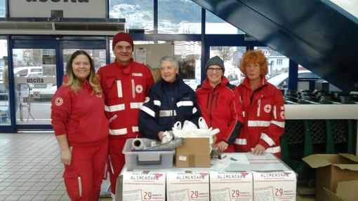 Camporosso: grande successo per la raccolta di alimenti di sabato scorso con la Croce Rossa Italiana