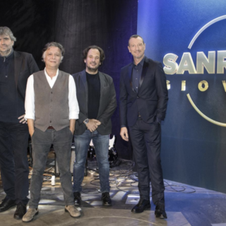 La commissione composta da Amadeus, Claudio Fasulo, Gianmarco Mazzi, Massimo Martelli e Leonardo De Amicis