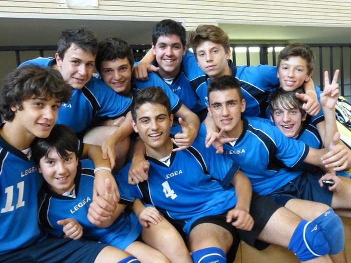 Pallavolo: la Media Pascoli si aggiudica il titolo regionale ai campionati studenteschi Pallavolo: la Media Pascoli si aggiudica il titolo regionale ai campionati studenteschi
