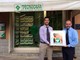 San Lorenzo al Mare: l'agenzia immobiliare Tecnocasa ha donato un defibrillatore all'Amministrazione