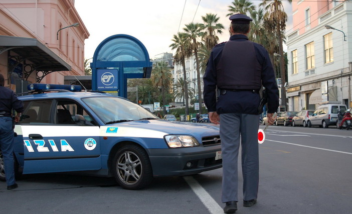 Ventimiglia: 49enne denunciato dalla Polizia per il furto di un portafogli