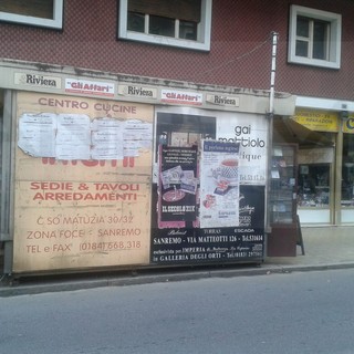 Sanremo: corso Garibaldi... una storia infinita, i gestori dell'edicola "La struttura è di proprietà del Comune!"