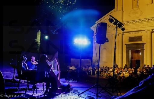San Bartolomeo al Mare: grande successo ieri sera al Santuario della Rovere per i 'Caledonian Companion' (Foto) San Bartolomeo al Mare: grande successo ieri sera al Santuario della Rovere per i 'Caledonian Companion' (Foto)