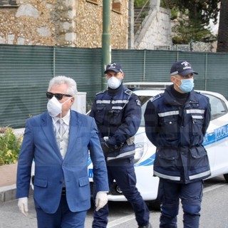 Ventimiglia: riunione tra commercianti e Sindaco sull'ordinanza del Ministro, Scullino "Mascherina obbligatoria 24 ore su 24"