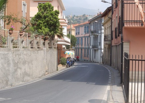 Sanremo: 'mamma preoccupata' interviene su vbiabilità e passaggi pedonali Sanremo: 'mamma preoccupata' interviene su vbiabilità e passaggi pedonali