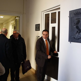 Ventimiglia: la Commissione taglia i dirigenti Bosio-Grassano e lo staff dell’ex Sindaco Ventimiglia: la Commissione taglia i dirigenti Bosio-Grassano e lo staff dell’ex Sindaco