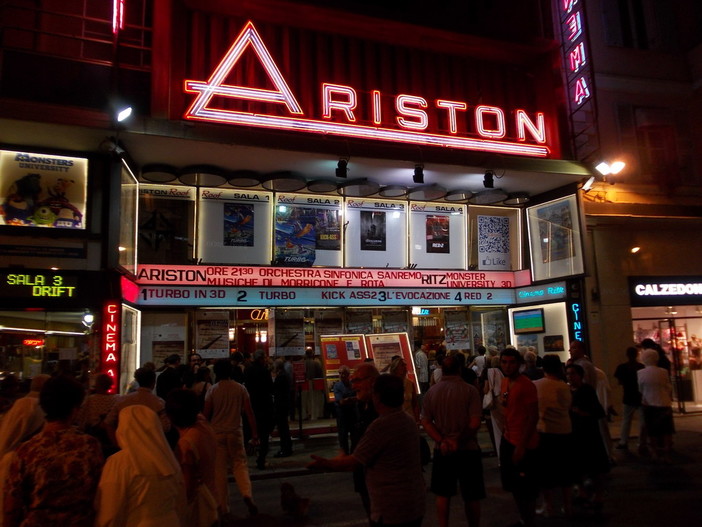 #Sanremo2015: la città dei fiori è pronta per il Festival, aumentano i controlli delle forze dell'ordine