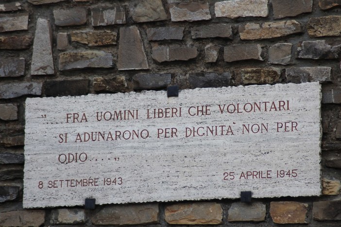 Imperia: le foto alle celebrazioni del 67° anniversario del XXV Aprile di stamani Imperia: le foto alle celebrazioni del 67° anniversario del XXV Aprile di stamani