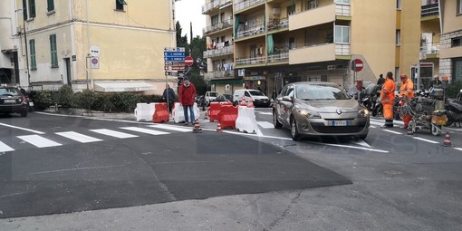 Sanremo: nuova viabilità a Borgo Tinasso, durante i lavori di ieri insulti ad un geometra del Comune (Foto)