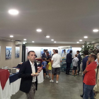 Grande successo della prima iniziativa di promozione delle eccellenze artigiane liguri allo stadio Luigi Ferraris, in occasione della partita Genoa-Juventus Grande successo della prima iniziativa di promozione delle eccellenze artigiane liguri allo stadio Luigi Ferraris, in occasione della partita Genoa-Juventus