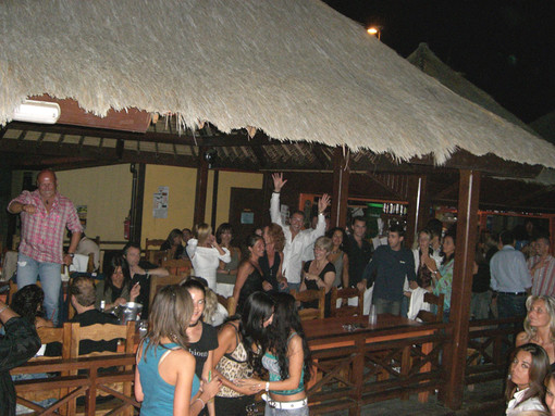 Imperia Caso Pud: Salta lo Student party alle Capanne Beach in programma questa sera. Dulbecco: "scegliete chi il divertimento ed i locali li vuole davvero"