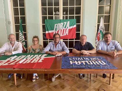 La conferenza stampa in Comune a Sanremo La conferenza stampa in Comune a Sanremo