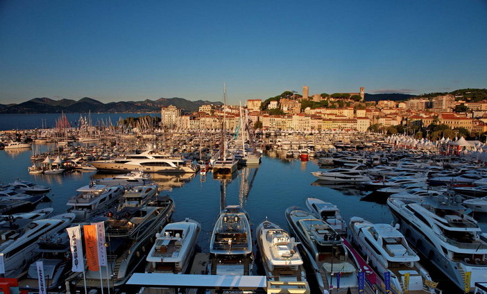 Cannes Yachting Festival, salone dell'imbarcazione