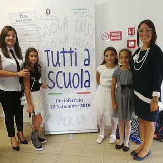 Ventimiglia: l'Istituto n° 2 Cavour all'apertura dell'anno scolastico nazionale all'Isola d'Elba (Foto)