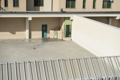 Sanremo: perquisizione in carcere a Valle Armea, trovati telefoni cellulari e droga. Sappe “Confermata invivibilità” Sanremo: perquisizione in carcere a Valle Armea, trovati telefoni cellulari e droga. Sappe “Confermata invivibilità”