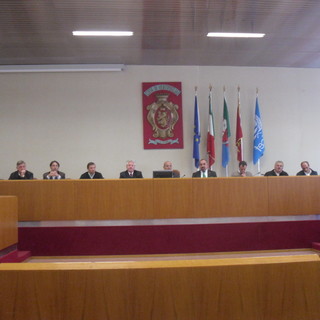 Ventimiglia: Consiglio comunale unito contro lo scioglimento: in coro “Ci sia serenità di giudizio” Ventimiglia: Consiglio comunale unito contro lo scioglimento: in coro “Ci sia serenità di giudizio”