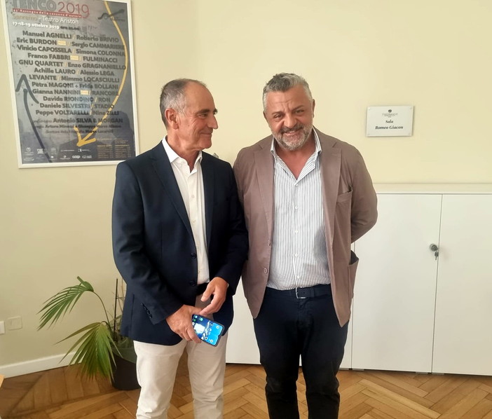 Prosegue la collaborazione fra Confcommercio e Club Tenco: torna la manifestazione "Arte in Città" dedicata ai fumettisti Prosegue la collaborazione fra Confcommercio e Club Tenco: torna la manifestazione "Arte in Città" dedicata ai fumettisti